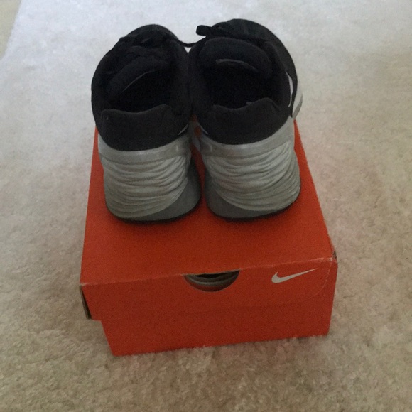 Women’s Nike Lunarglide - Picture 3 of 5